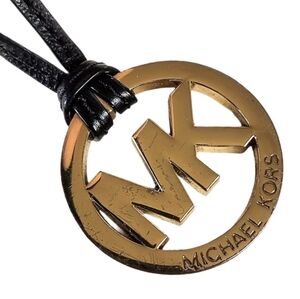 🖤 MK Michael Kors Black Leather Gold Brass Logo Hangtag Bag Fob Charm Keychain